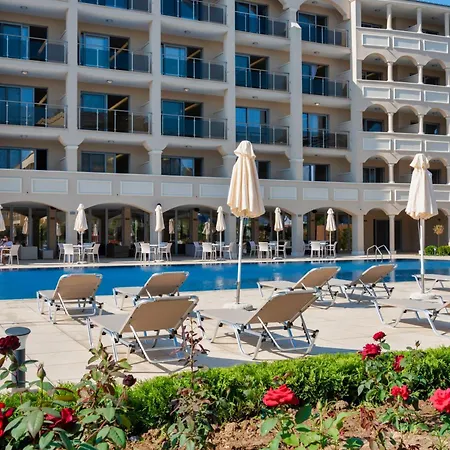 מלון Belvedere 5*